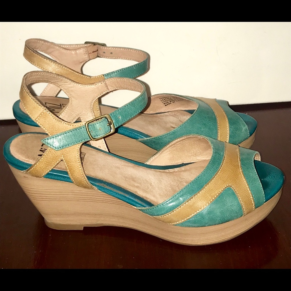 Mix mooz Yvonna green and mustard open toe heels